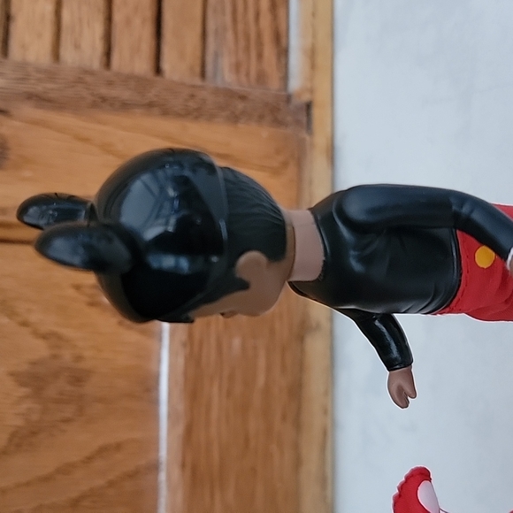 Pair of Madame Alexander Mickey and Minnie African American Boy and Girl - Picture 4 of 6